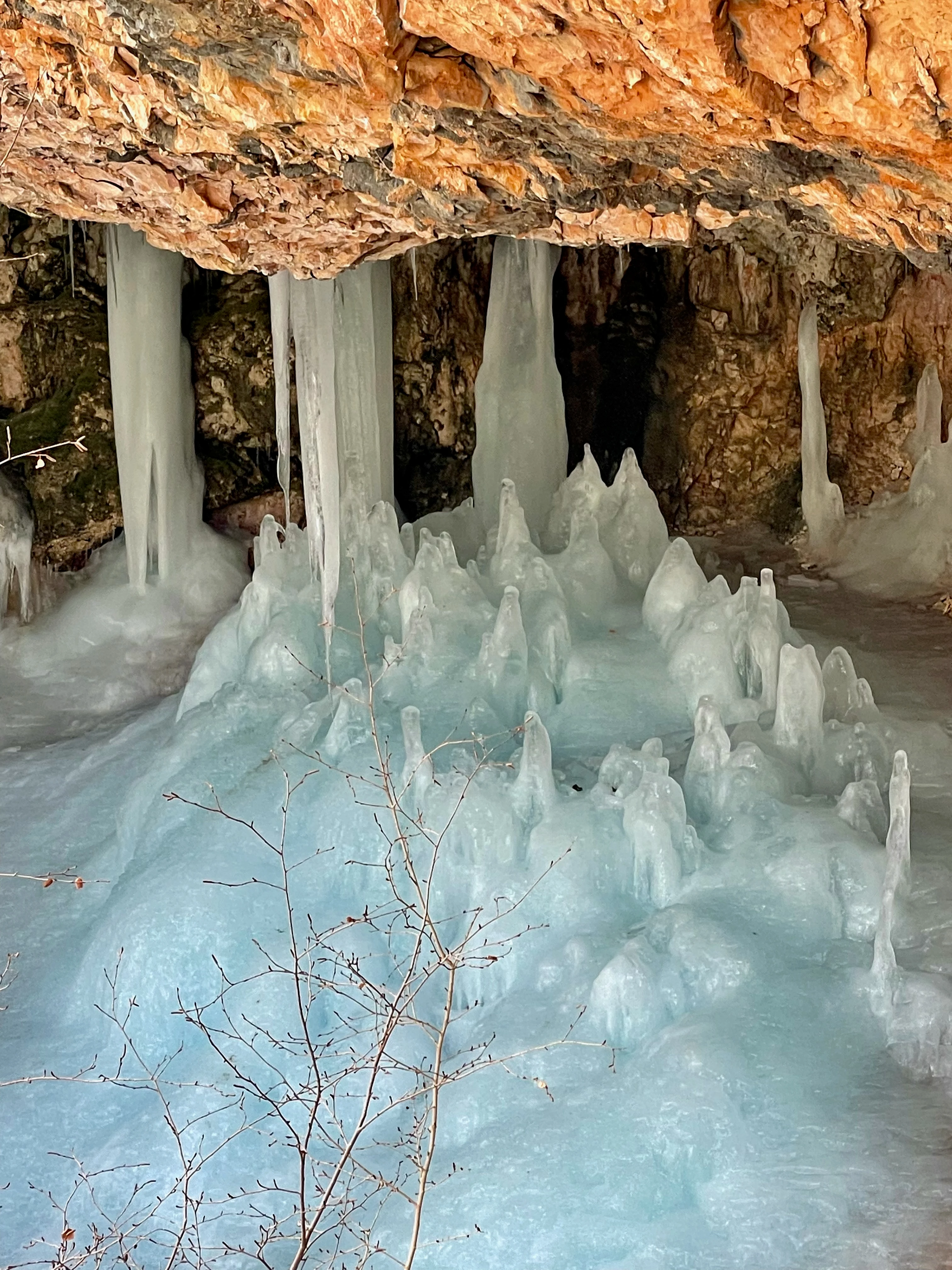 Original UTAZNM photograph of blue ice formations at Mossy Cave, Bryce Canyon